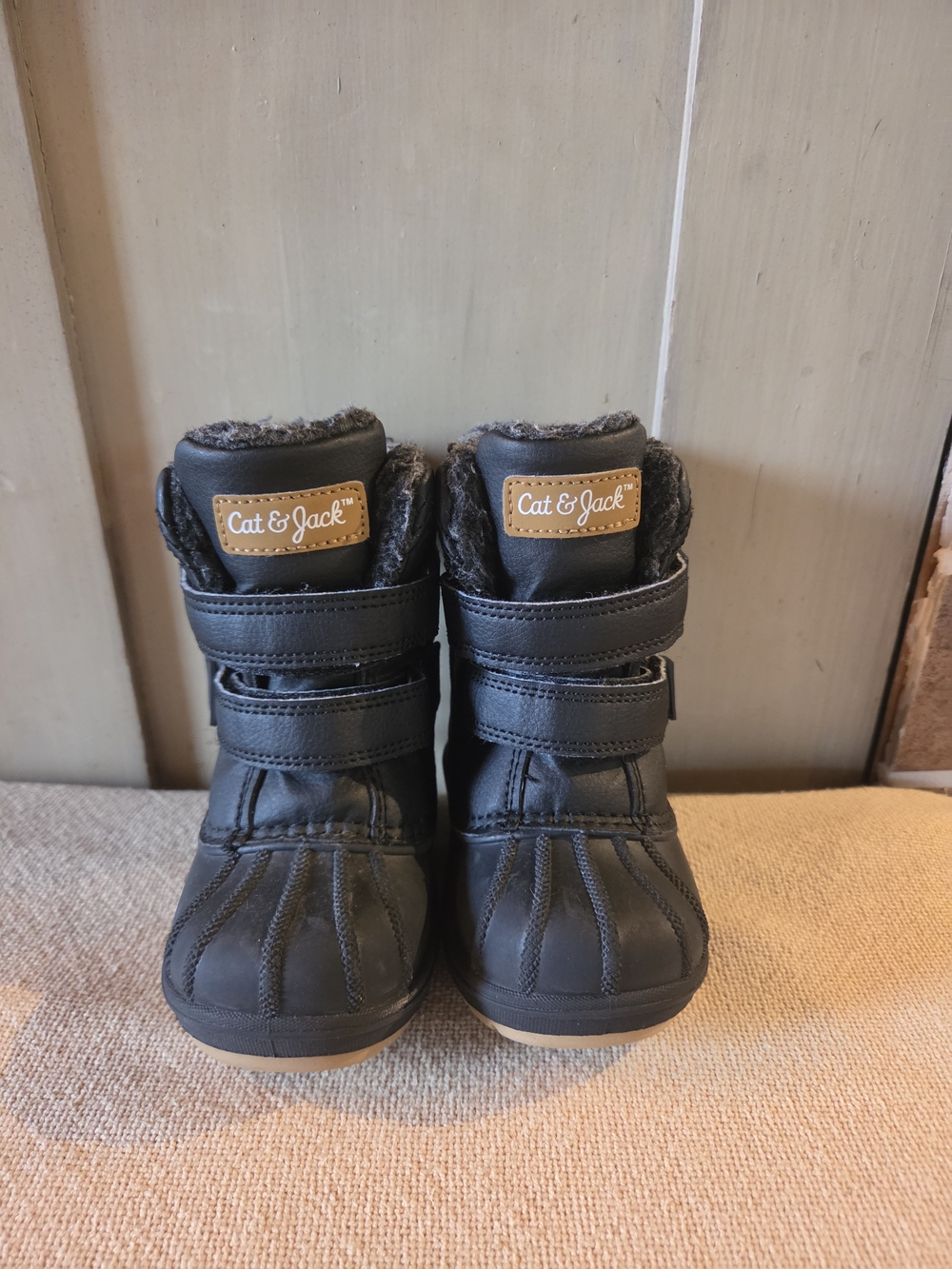 Cat & Jack Black Toddler Size 6 Winter Boots